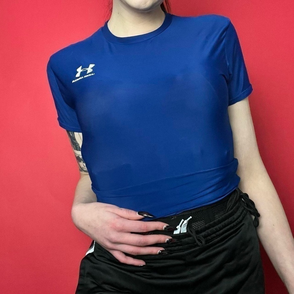 Tight bright blue athletic tee  💙🤍​​​​​​​​​​​​​​​​​